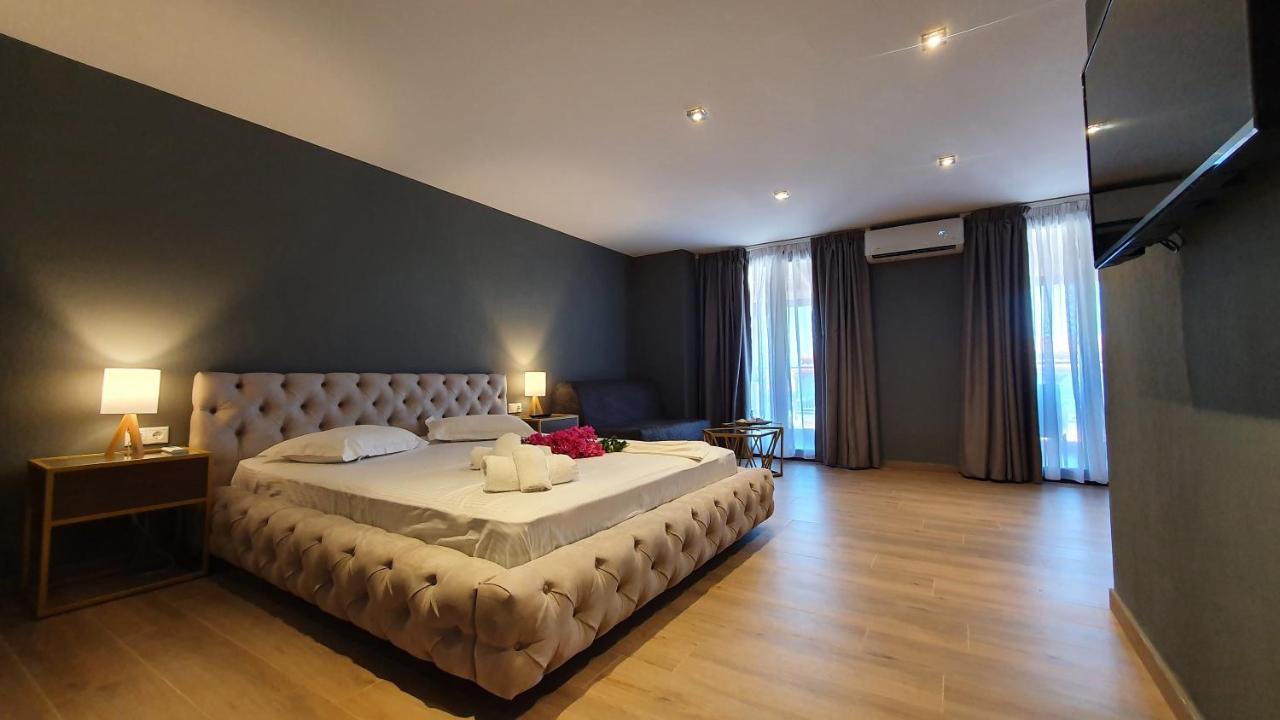 סארטי Hotel Viky מראה חיצוני תמונה