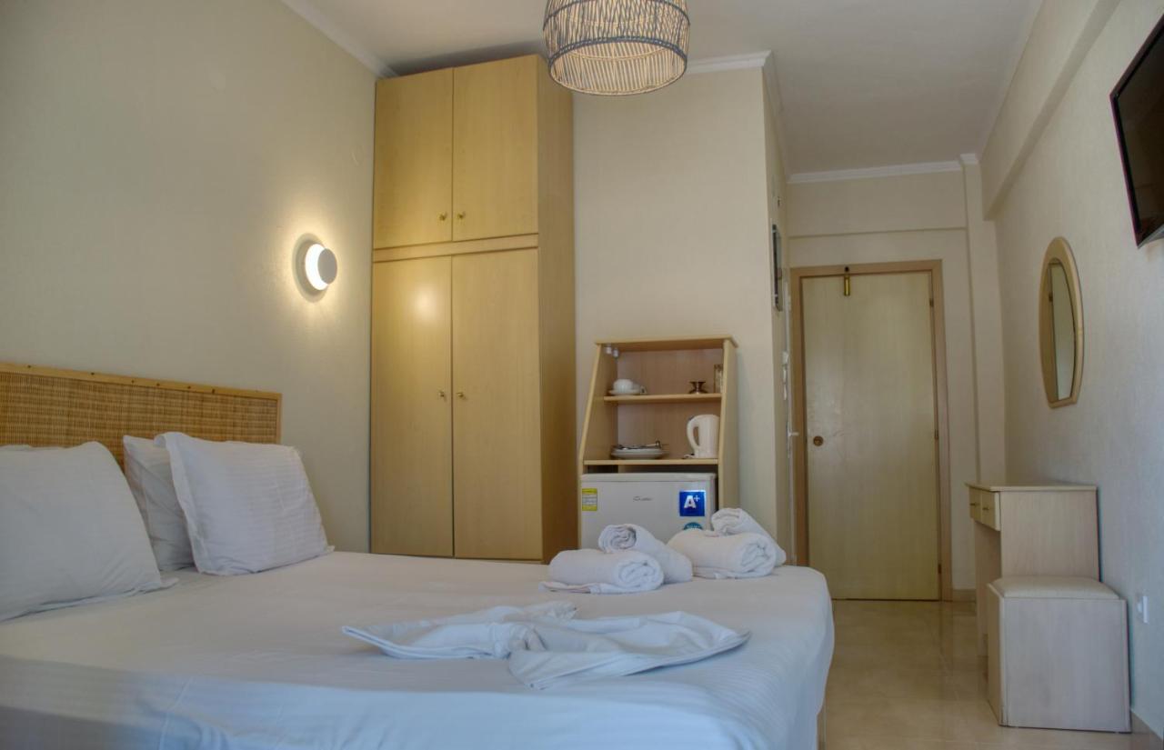 סארטי Hotel Viky מראה חיצוני תמונה